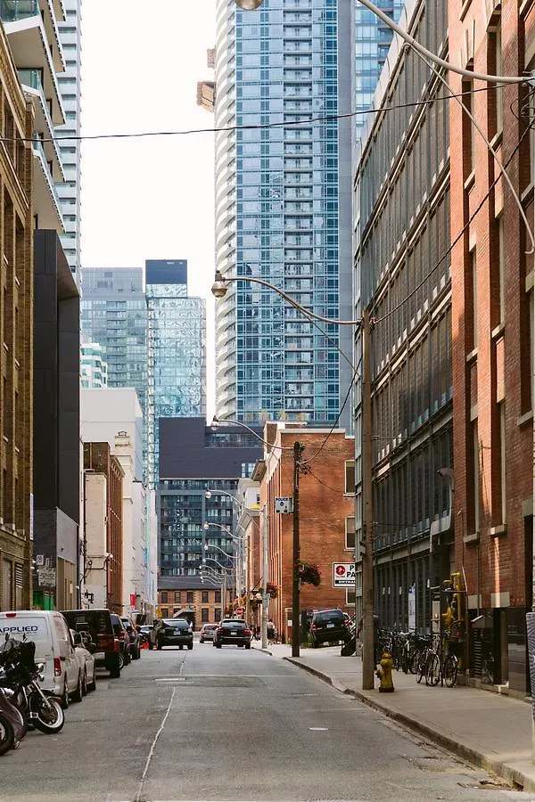 Cityscape Condo In Fort York Toronto